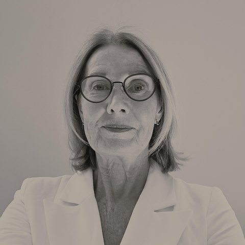 Portrait of Ellen Hughes-Cromwick